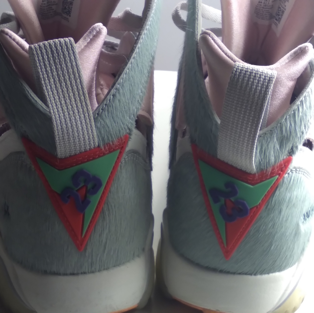 Air Jordan - Picture 9 of 13